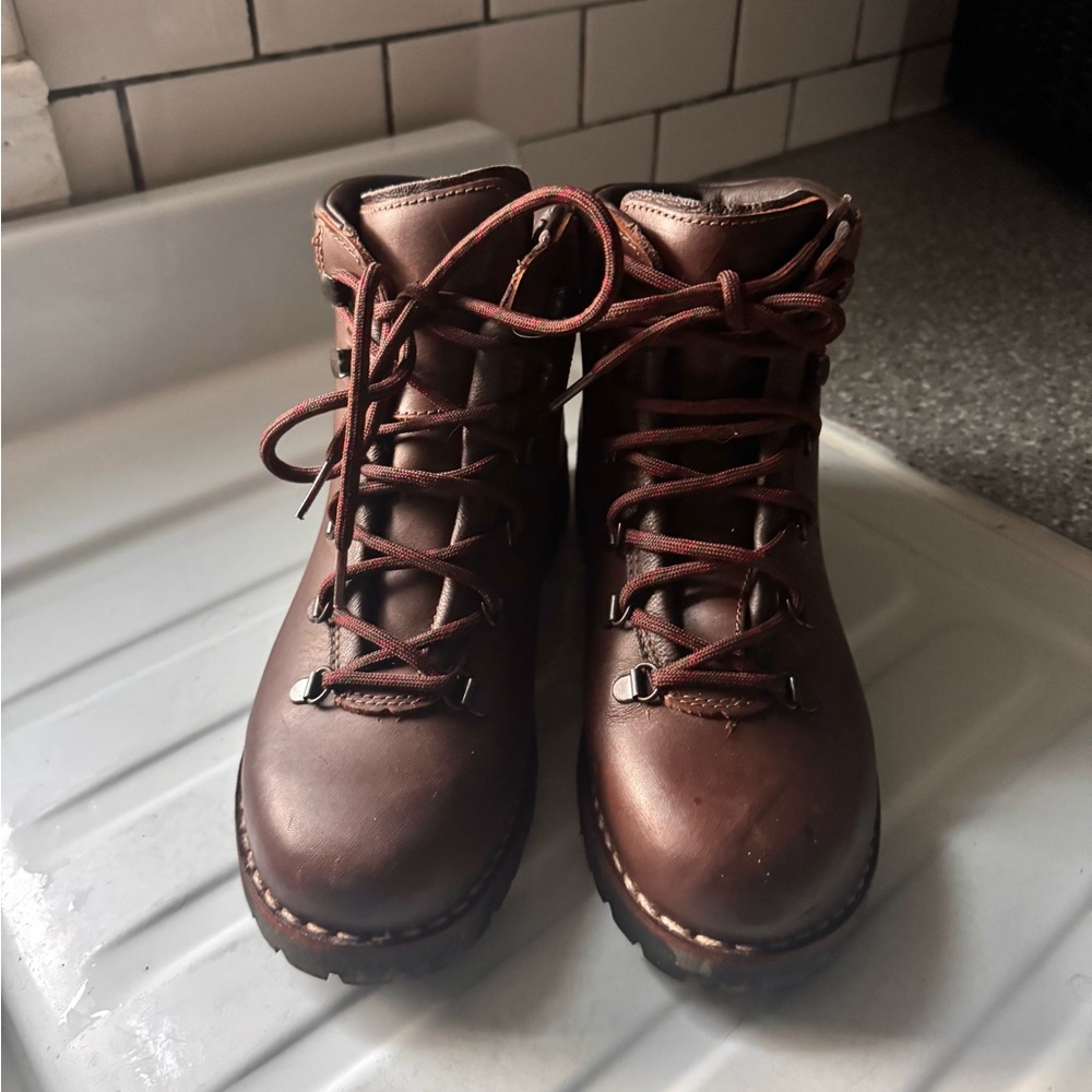 [SOLD] Alico Tahoe 100% Leather Hiking Boots Made in Italy Vibram Sole